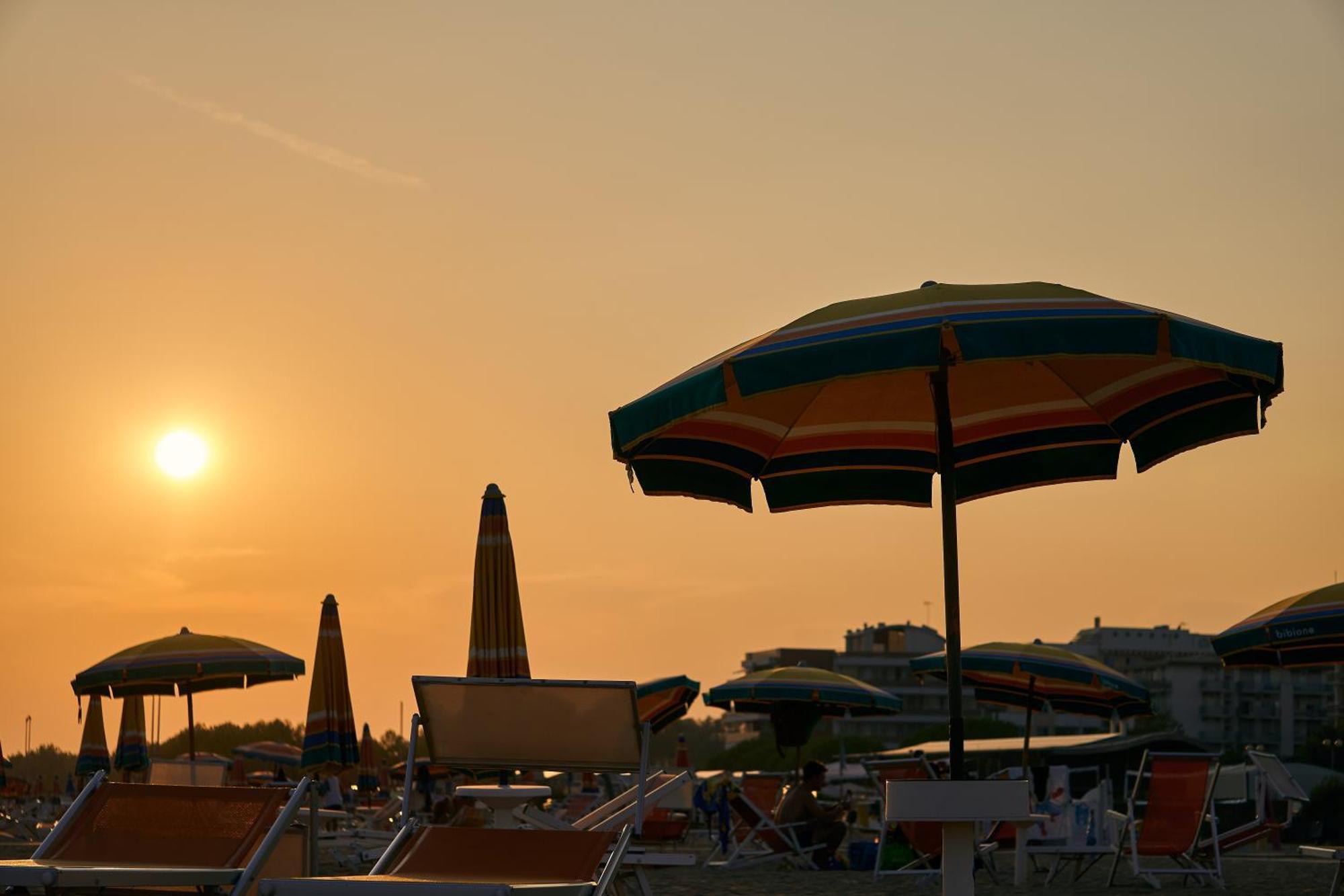 Nice Apartment With Terrace Next To The Sea Bibione Exterior photo